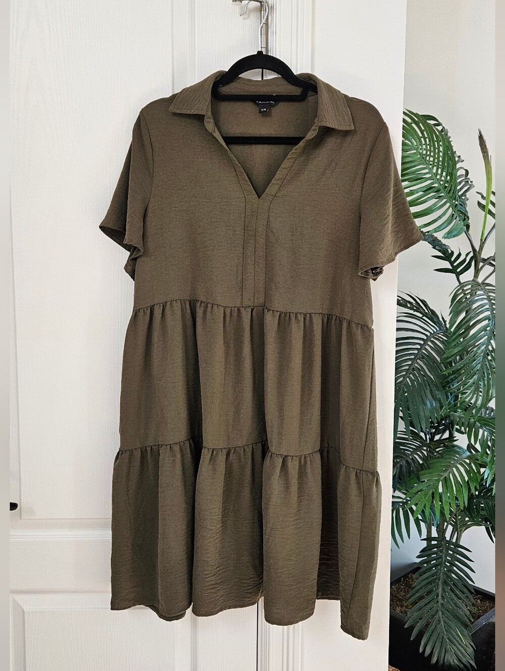 Tahari Olive Tiered Collared Short-Sleeve Tunic